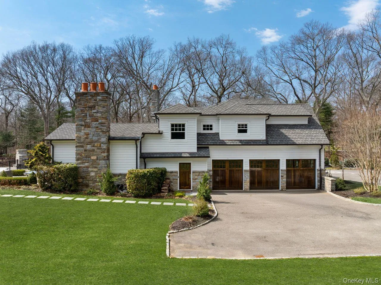 27 Victorian Lane, Oyster Bay, NY, 6 Bedrooms Bedrooms, 11 Rooms Rooms,7 BathroomsBathrooms,Residential,For Rent,Victorian,0,953450 27 Victorian Lane, Oyster Bay, NY, 6 Bedrooms Bedrooms, 11 Rooms Rooms,7 BathroomsBathrooms,Residential,For Rent,Victorian,0,953450