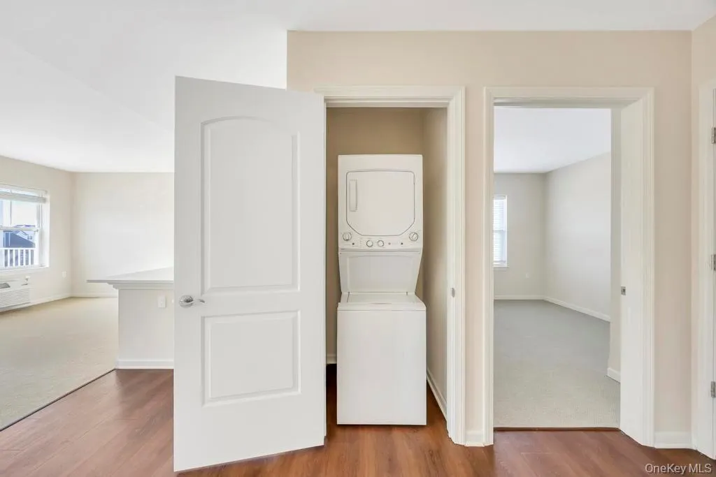 3 Meadows Lane, Brookhaven, NY, 2 Bedrooms Bedrooms, 7 Rooms Rooms,2 BathroomsBathrooms,Residential Lease,For Rent,Meadows,0,953451 3 Meadows Lane, Brookhaven, NY, 2 Bedrooms Bedrooms, 7 Rooms Rooms,2 BathroomsBathrooms,Residential Lease,For Rent,Meadows,0,953451