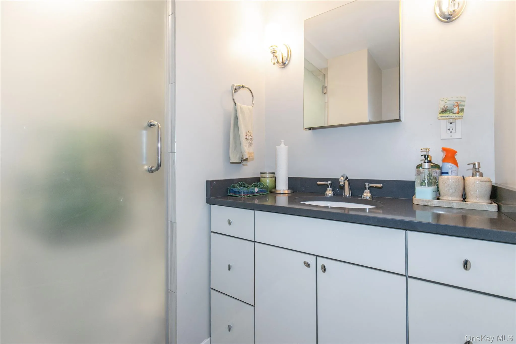 12 Bond Street, North Hempstead, NY, 2 Bedrooms Bedrooms, 5 Rooms Rooms,2 BathroomsBathrooms,Residential Lease,Idx,Bond,0,953453 12 Bond Street, North Hempstead, NY, 2 Bedrooms Bedrooms, 5 Rooms Rooms,2 BathroomsBathrooms,Residential Lease,Idx,Bond,0,953453