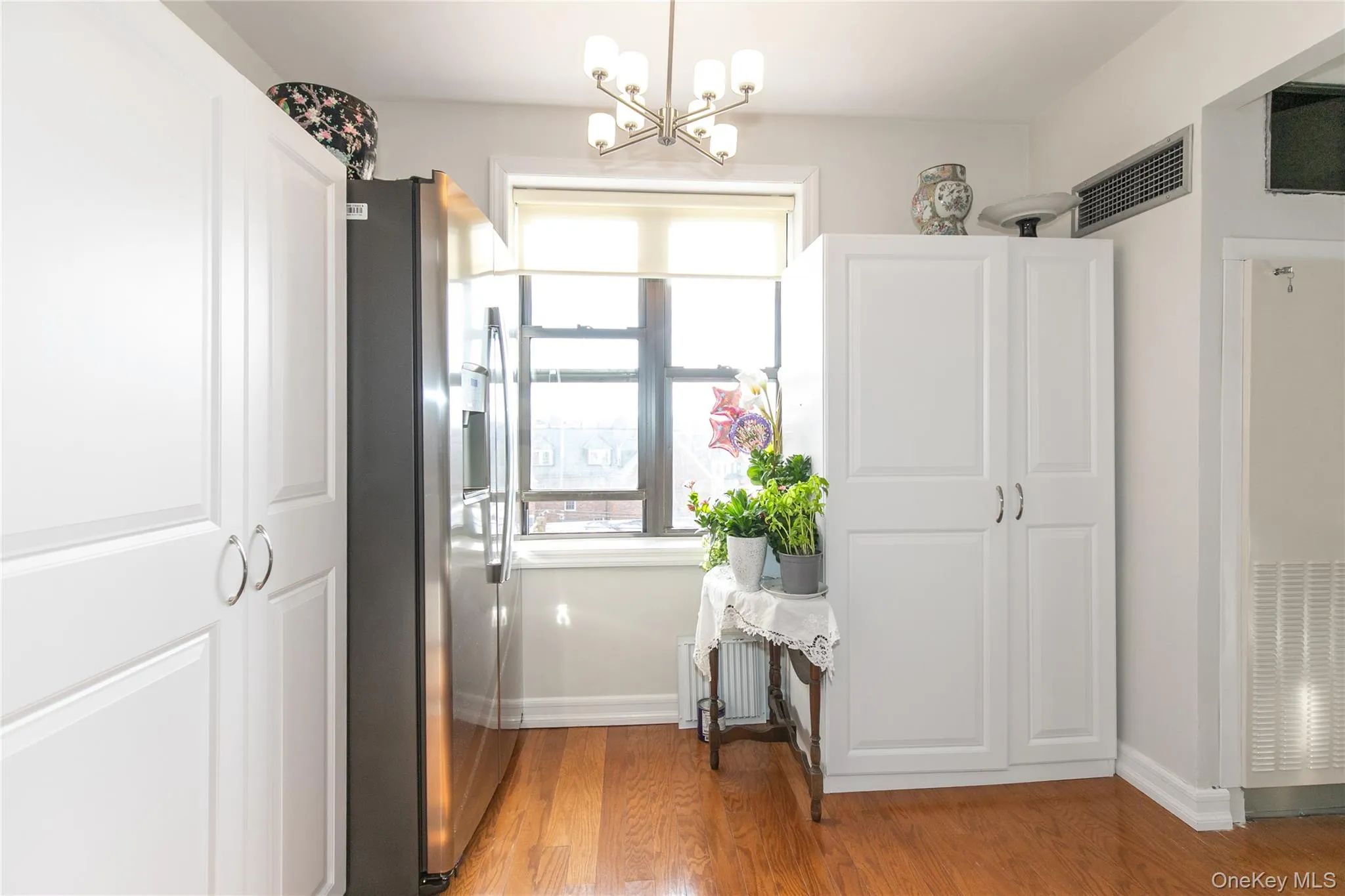 12 Bond Street, North Hempstead, NY, 2 Bedrooms Bedrooms, 5 Rooms Rooms,2 BathroomsBathrooms,Residential Lease,Idx,Bond,0,953453 12 Bond Street, North Hempstead, NY, 2 Bedrooms Bedrooms, 5 Rooms Rooms,2 BathroomsBathrooms,Residential Lease,Idx,Bond,0,953453