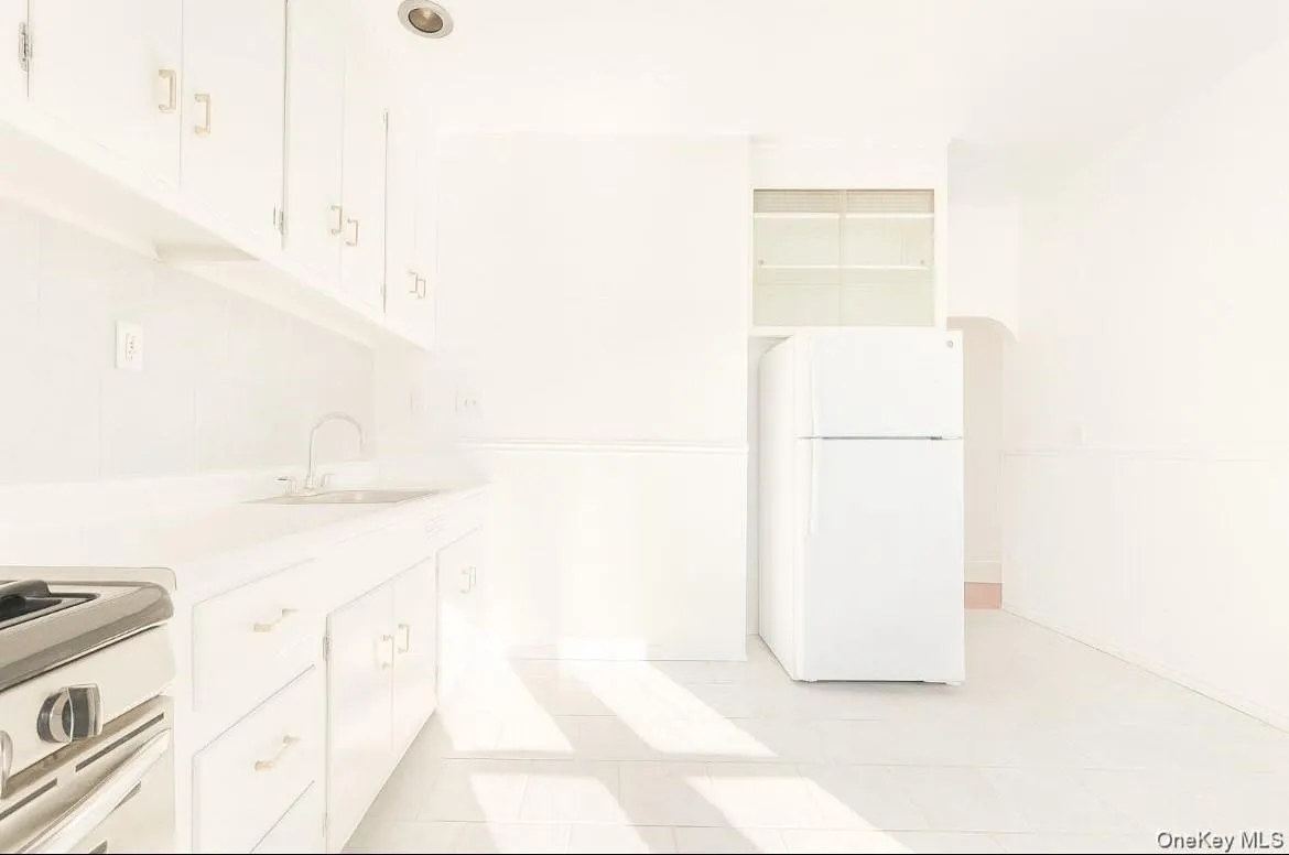 194 Summit Avenue, Mount Vernon, NY, 3 Bedrooms Bedrooms, 6 Rooms Rooms,1 BathroomBathrooms,Residential Lease,Idx,Summit,0,953467 194 Summit Avenue, Mount Vernon, NY, 3 Bedrooms Bedrooms, 6 Rooms Rooms,1 BathroomBathrooms,Residential Lease,Idx,Summit,0,953467