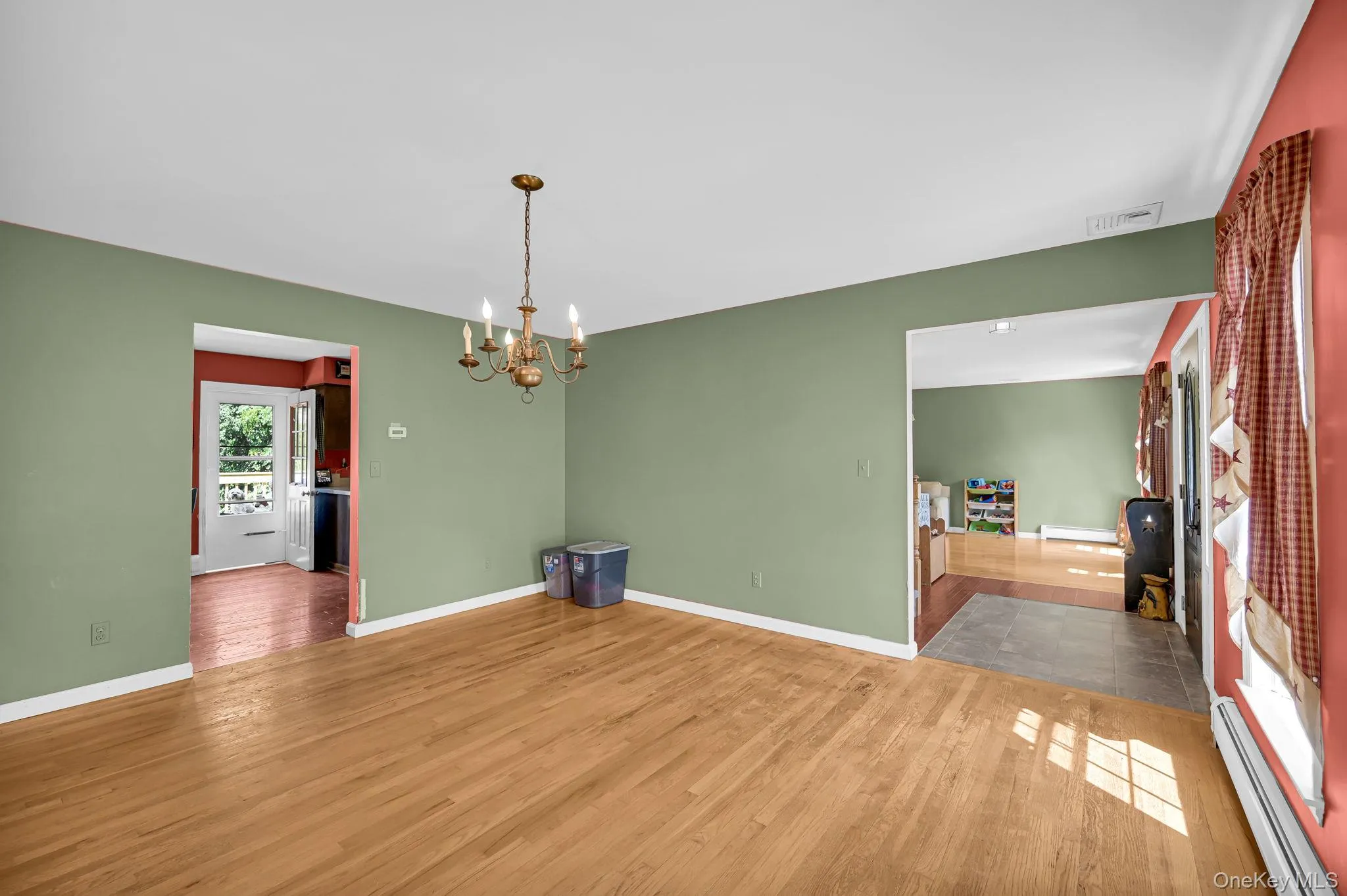 28 Brady Road, Warwick (town), NY, 4 Bedrooms Bedrooms, 8 Rooms Rooms,2 BathroomsBathrooms,Residential,For Rent,Brady,0,953487 28 Brady Road, Warwick (town), NY, 4 Bedrooms Bedrooms, 8 Rooms Rooms,2 BathroomsBathrooms,Residential,For Rent,Brady,0,953487