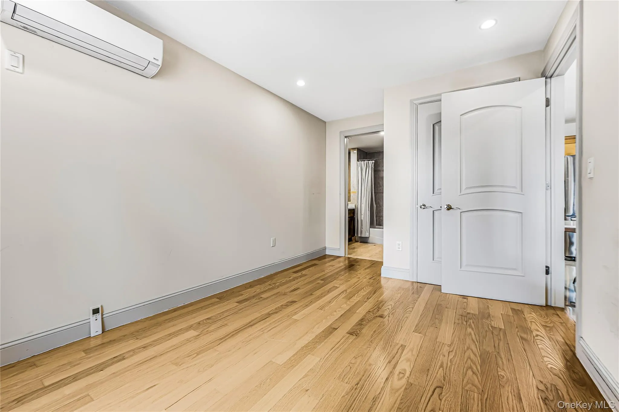 6538 austin st, New York, NY, 2 Bedrooms Bedrooms, 4 Rooms Rooms,2 BathroomsBathrooms,Residential,For Rent,austin st,0,953503 6538 austin st, New York, NY, 2 Bedrooms Bedrooms, 4 Rooms Rooms,2 BathroomsBathrooms,Residential,For Rent,austin st,0,953503