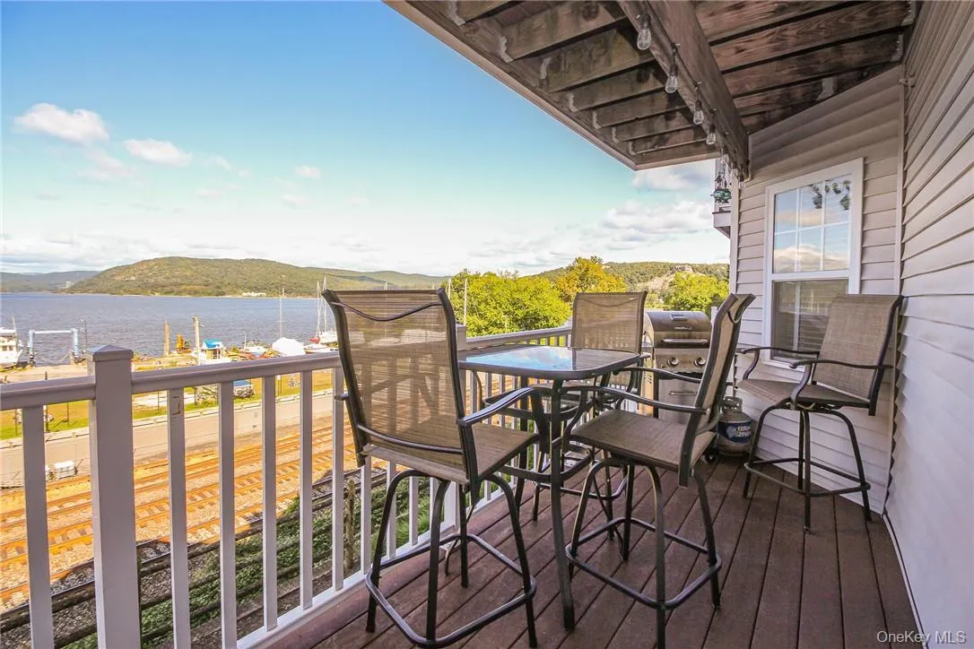 213 Waterside Close, Peekskill, NY, 3 Bedrooms Bedrooms, 6 Rooms Rooms,2 BathroomsBathrooms,Residential Lease,For Rent,Waterside,0,953505 213 Waterside Close, Peekskill, NY, 3 Bedrooms Bedrooms, 6 Rooms Rooms,2 BathroomsBathrooms,Residential Lease,For Rent,Waterside,0,953505