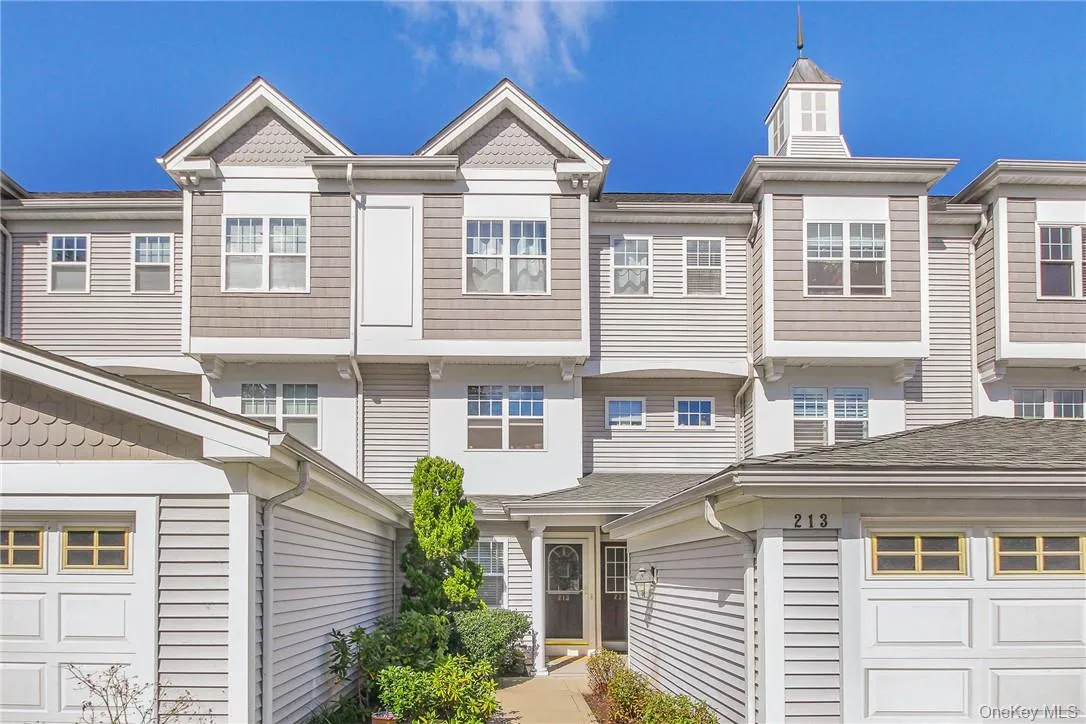 213 Waterside Close, Peekskill, NY, 3 Bedrooms Bedrooms, 6 Rooms Rooms,2 BathroomsBathrooms,Residential Lease,For Rent,Waterside,0,953505 213 Waterside Close, Peekskill, NY, 3 Bedrooms Bedrooms, 6 Rooms Rooms,2 BathroomsBathrooms,Residential Lease,For Rent,Waterside,0,953505