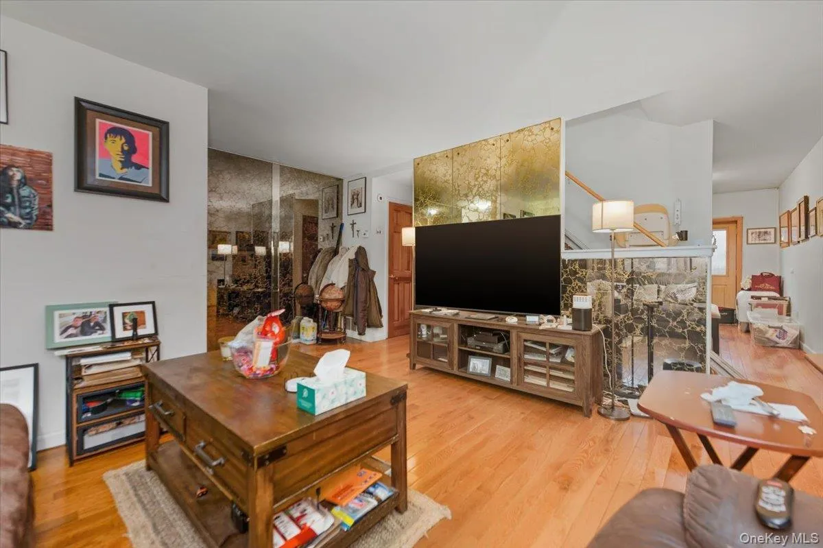 192 Huntington Avenue, New York, NY, 3 Bedrooms Bedrooms, 7 Rooms Rooms,2 BathroomsBathrooms,Residential,For Rent,Huntington,0,953518 192 Huntington Avenue, New York, NY, 3 Bedrooms Bedrooms, 7 Rooms Rooms,2 BathroomsBathrooms,Residential,For Rent,Huntington,0,953518
