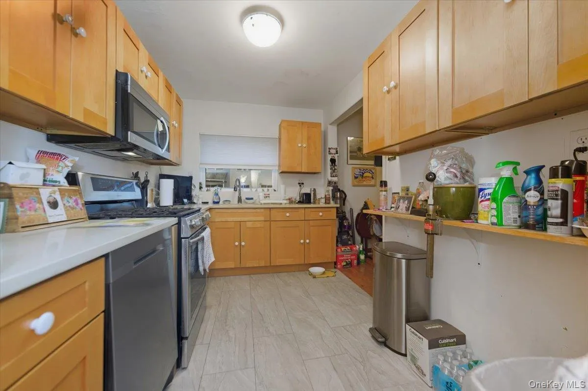 192 Huntington Avenue, New York, NY, 3 Bedrooms Bedrooms, 7 Rooms Rooms,2 BathroomsBathrooms,Residential,For Rent,Huntington,0,953518 192 Huntington Avenue, New York, NY, 3 Bedrooms Bedrooms, 7 Rooms Rooms,2 BathroomsBathrooms,Residential,For Rent,Huntington,0,953518