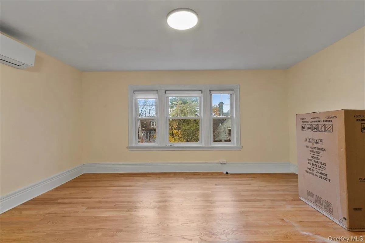 116 Corlies Avenue, Pelham, NY, 4 Bedrooms Bedrooms, 8 Rooms Rooms,1 BathroomBathrooms,Residential Lease,Idx,Corlies,0,953533 116 Corlies Avenue, Pelham, NY, 4 Bedrooms Bedrooms, 8 Rooms Rooms,1 BathroomBathrooms,Residential Lease,Idx,Corlies,0,953533