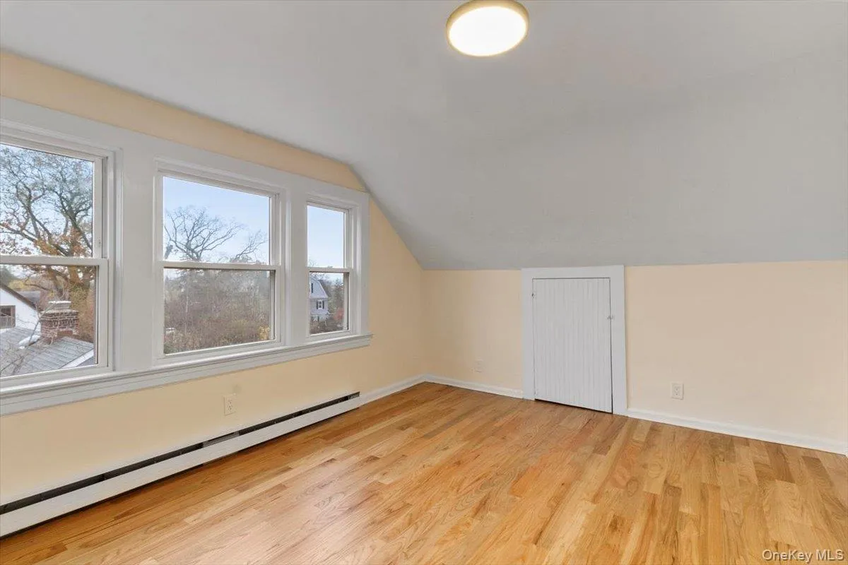 116 Corlies Avenue, Pelham, NY, 4 Bedrooms Bedrooms, 8 Rooms Rooms,1 BathroomBathrooms,Residential Lease,Idx,Corlies,0,953533 116 Corlies Avenue, Pelham, NY, 4 Bedrooms Bedrooms, 8 Rooms Rooms,1 BathroomBathrooms,Residential Lease,Idx,Corlies,0,953533