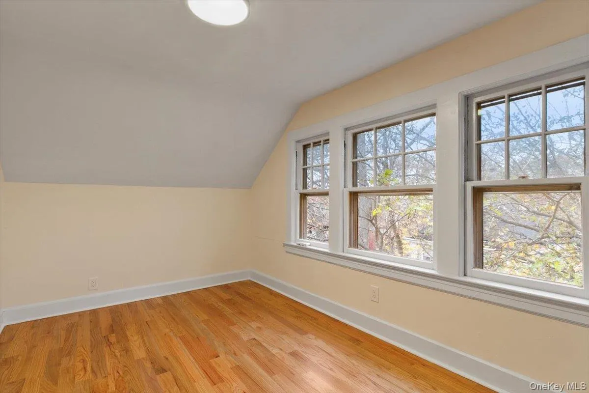 116 Corlies Avenue, Pelham, NY, 4 Bedrooms Bedrooms, 8 Rooms Rooms,1 BathroomBathrooms,Residential Lease,Idx,Corlies,0,953533 116 Corlies Avenue, Pelham, NY, 4 Bedrooms Bedrooms, 8 Rooms Rooms,1 BathroomBathrooms,Residential Lease,Idx,Corlies,0,953533