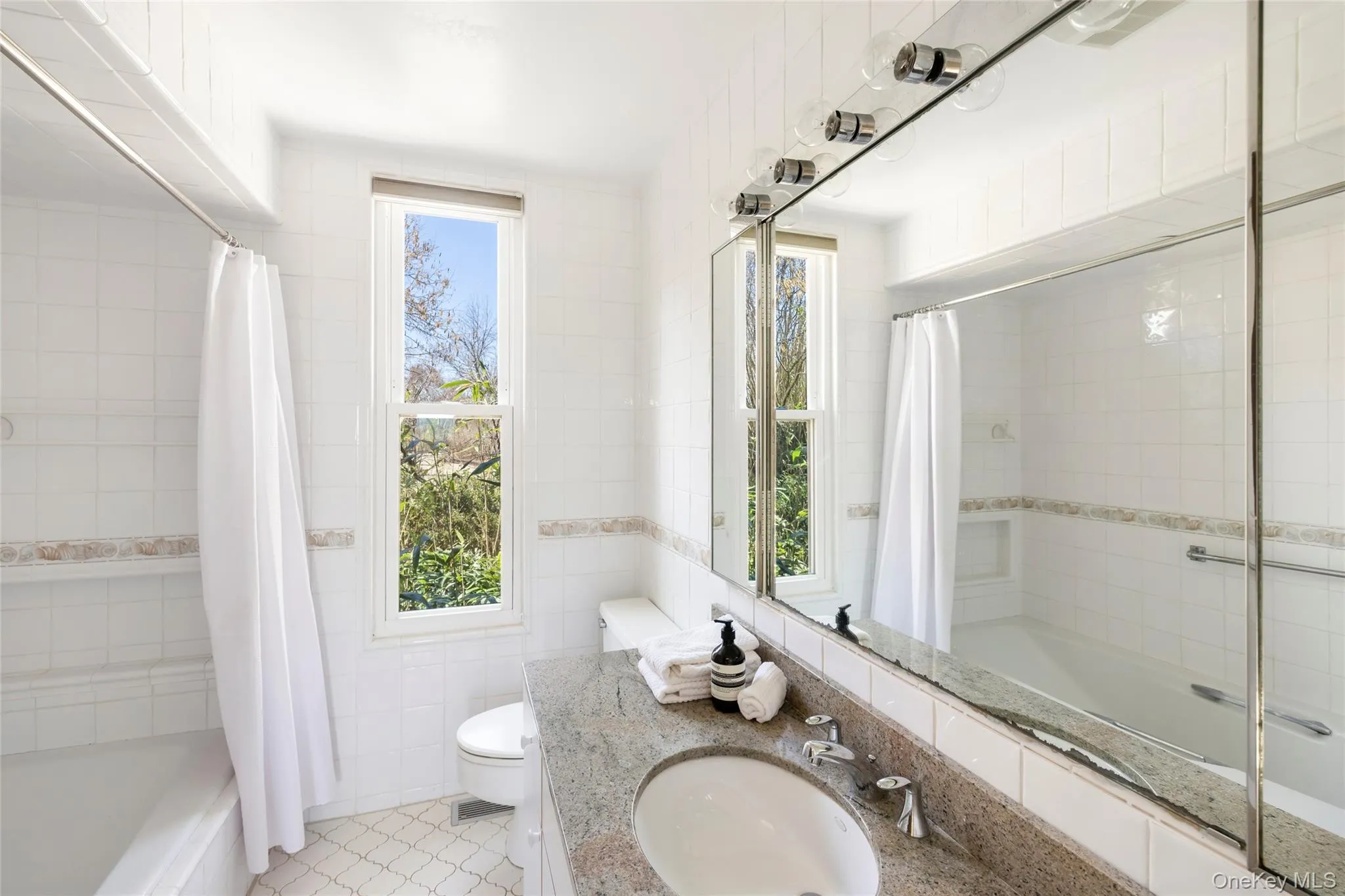 154 Lake Drive, East Hampton, NY, 4 Bedrooms Bedrooms, 9 Rooms Rooms,2 BathroomsBathrooms,Residential Lease,Idx,Lake,0,953547 154 Lake Drive, East Hampton, NY, 4 Bedrooms Bedrooms, 9 Rooms Rooms,2 BathroomsBathrooms,Residential Lease,Idx,Lake,0,953547