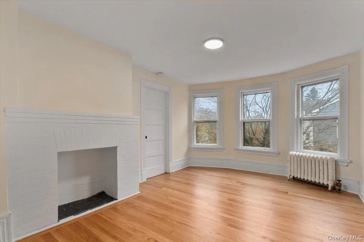 116 Corlies Avenue, Pelham, NY, 2 Bedrooms Bedrooms, 4 Rooms Rooms,1 BathroomBathrooms,Residential Lease,Idx,Corlies,0,953551 116 Corlies Avenue, Pelham, NY, 2 Bedrooms Bedrooms, 4 Rooms Rooms,1 BathroomBathrooms,Residential Lease,Idx,Corlies,0,953551