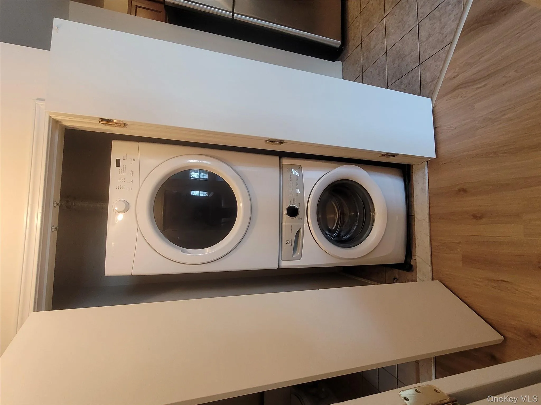 123 RUTH Court, Middletown, NY, 2 Bedrooms Bedrooms, 6 Rooms Rooms,2 BathroomsBathrooms,Residential Lease,Idx,RUTH,0,953565 123 RUTH Court, Middletown, NY, 2 Bedrooms Bedrooms, 6 Rooms Rooms,2 BathroomsBathrooms,Residential Lease,Idx,RUTH,0,953565