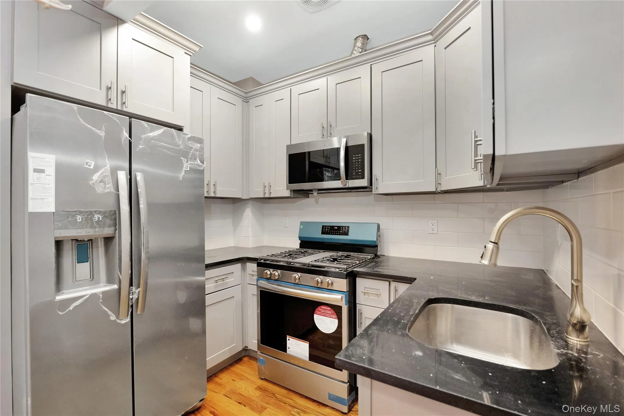 197 east 55 street, New York, NY, 3 Bedrooms Bedrooms, 4 Rooms Rooms,1 BathroomBathrooms,Residential Lease,Idx,east 55 street,0,953575 197 east 55 street, New York, NY, 3 Bedrooms Bedrooms, 4 Rooms Rooms,1 BathroomBathrooms,Residential Lease,Idx,east 55 street,0,953575