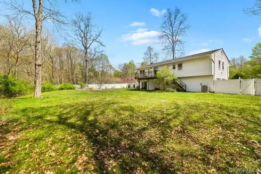 Large yard bordering over 20 protected acres Large yard bordering over 20 protected acres