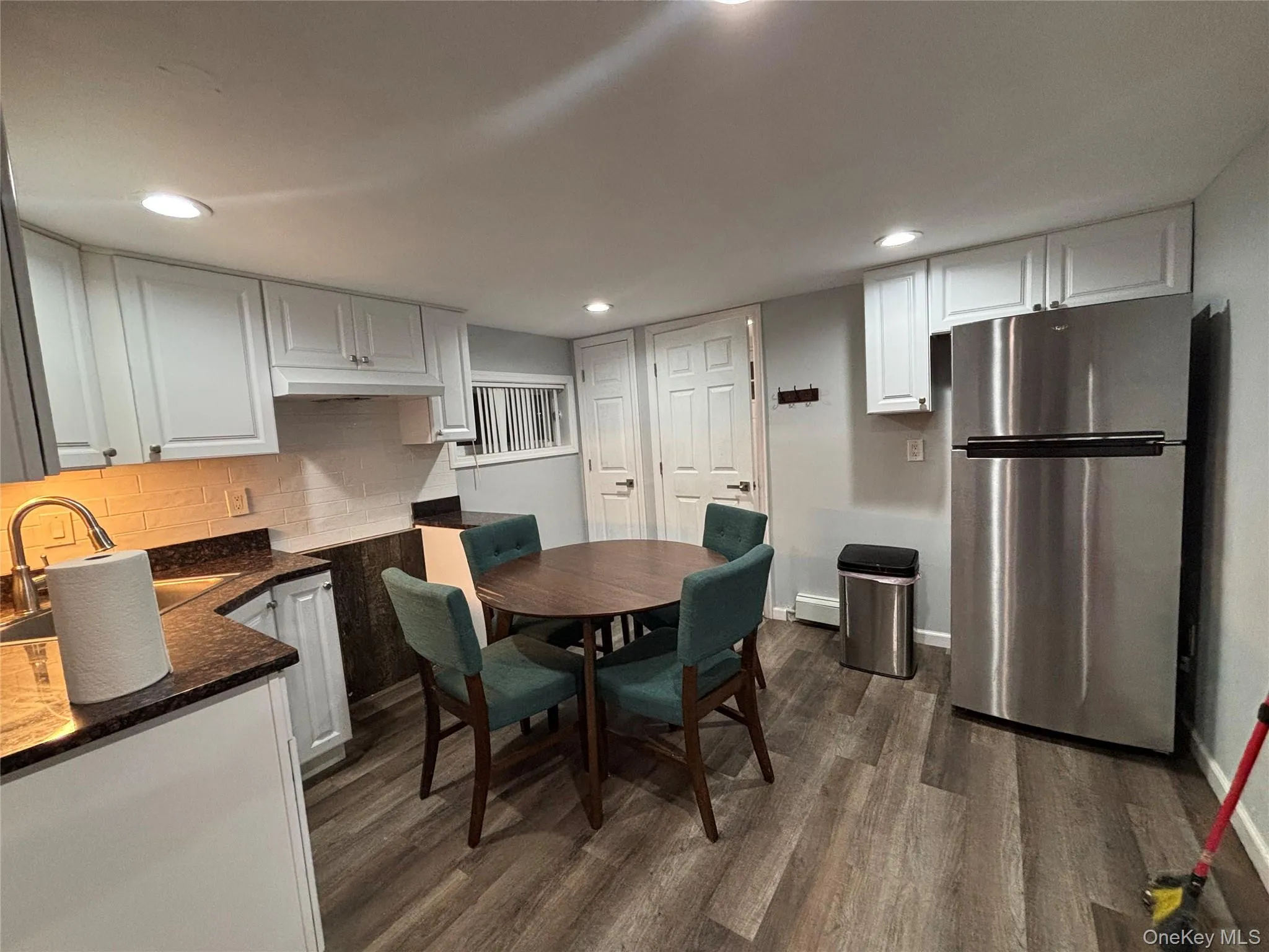 832 Jefferson Street, Hempstead, NY, 2 Bedrooms Bedrooms, 4 Rooms Rooms,1 BathroomBathrooms,Residential Lease,Idx,Jefferson,0,953614 832 Jefferson Street, Hempstead, NY, 2 Bedrooms Bedrooms, 4 Rooms Rooms,1 BathroomBathrooms,Residential Lease,Idx,Jefferson,0,953614