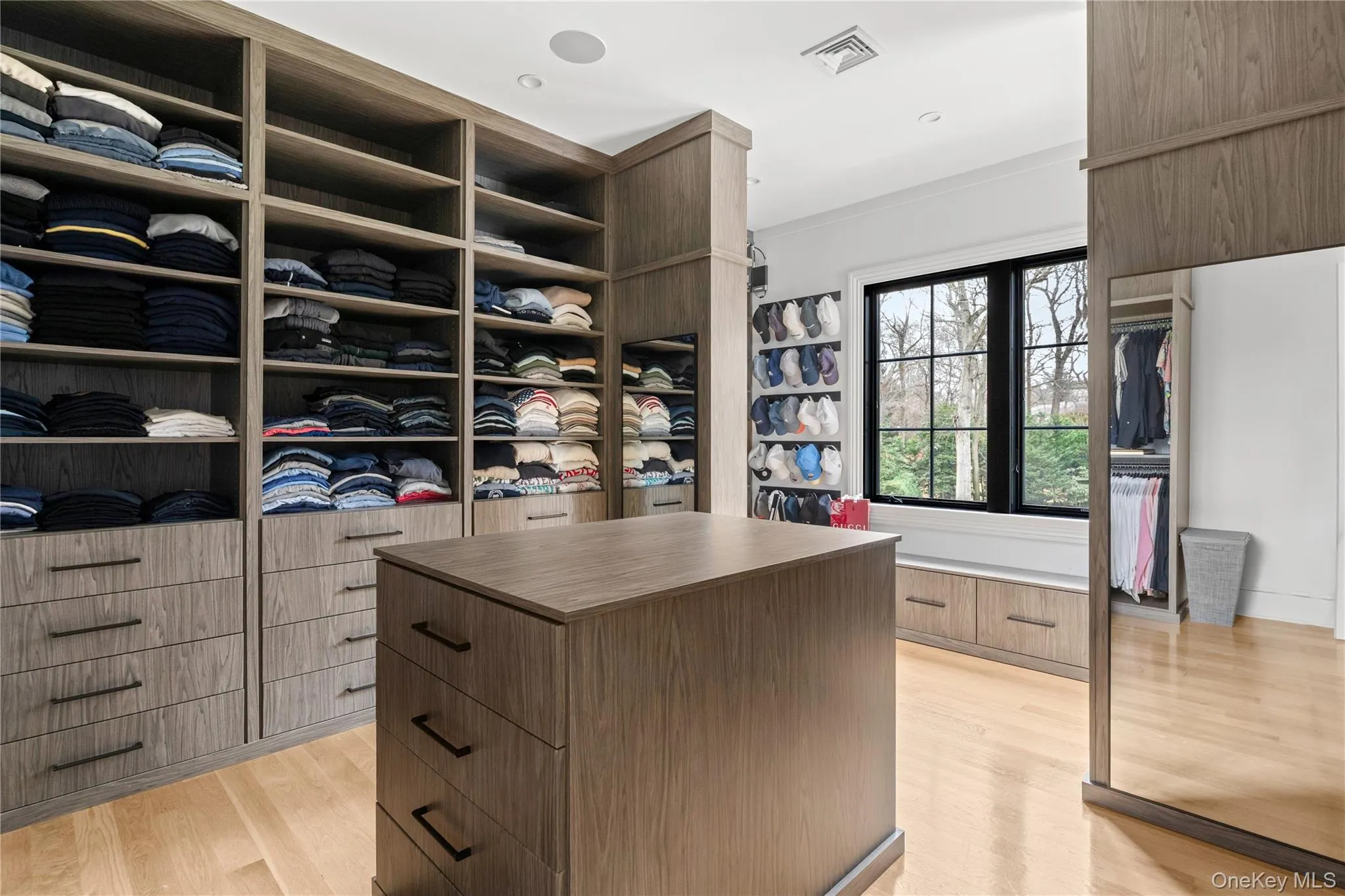 30 Wood Acres Road, Oyster Bay, NY, 6 Bedrooms Bedrooms, 18 Rooms Rooms,7 BathroomsBathrooms,Residential Sale,For Rent,Wood Acres,0,953633 30 Wood Acres Road, Oyster Bay, NY, 6 Bedrooms Bedrooms, 18 Rooms Rooms,7 BathroomsBathrooms,Residential Sale,For Rent,Wood Acres,0,953633