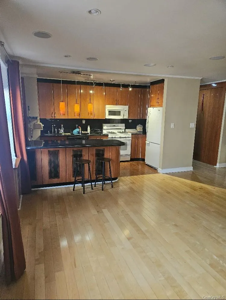 105-15 66 Avenue, New York, NY, 1 Bedroom Bedrooms, 4 Rooms Rooms,1 BathroomBathrooms,Residential Lease,Idx,66,0,953635 105-15 66 Avenue, New York, NY, 1 Bedroom Bedrooms, 4 Rooms Rooms,1 BathroomBathrooms,Residential Lease,Idx,66,0,953635