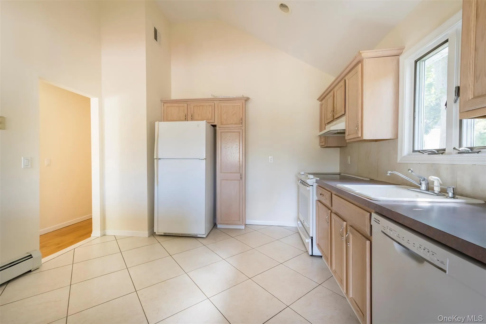 11 7th Street, Oyster Bay, NY, 5 Bedrooms Bedrooms, 7 Rooms Rooms,2 BathroomsBathrooms,Residential Lease,For Rent,7th,0,953712 11 7th Street, Oyster Bay, NY, 5 Bedrooms Bedrooms, 7 Rooms Rooms,2 BathroomsBathrooms,Residential Lease,For Rent,7th,0,953712