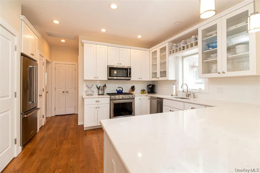 485 Hickory Avenue, Southold, NY, 4 Bedrooms Bedrooms, 8 Rooms Rooms,3 BathroomsBathrooms,Residential Lease,Idx,Hickory,0,953717 485 Hickory Avenue, Southold, NY, 4 Bedrooms Bedrooms, 8 Rooms Rooms,3 BathroomsBathrooms,Residential Lease,Idx,Hickory,0,953717