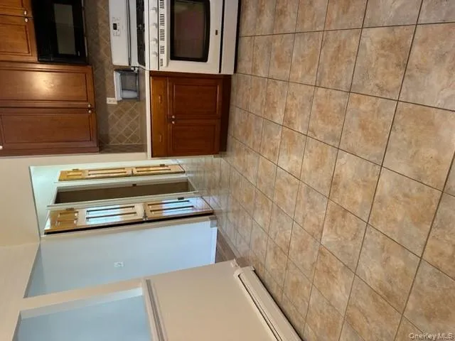 14728 22nd Avenue, New York, NY, 3 Bedrooms Bedrooms, 6 Rooms Rooms,1 BathroomBathrooms,Residential Lease,Idx,22nd,0,953746 14728 22nd Avenue, New York, NY, 3 Bedrooms Bedrooms, 6 Rooms Rooms,1 BathroomBathrooms,Residential Lease,Idx,22nd,0,953746