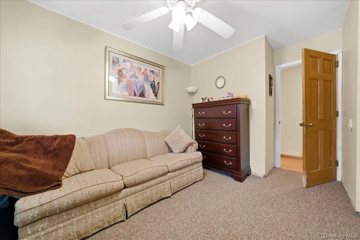 17 Wilson Lane, Oyster Bay, NY, 3 Bedrooms Bedrooms, 7 Rooms Rooms,1 BathroomBathrooms,Residential Sale,For Rent,Wilson,0,953751 17 Wilson Lane, Oyster Bay, NY, 3 Bedrooms Bedrooms, 7 Rooms Rooms,1 BathroomBathrooms,Residential Sale,For Rent,Wilson,0,953751