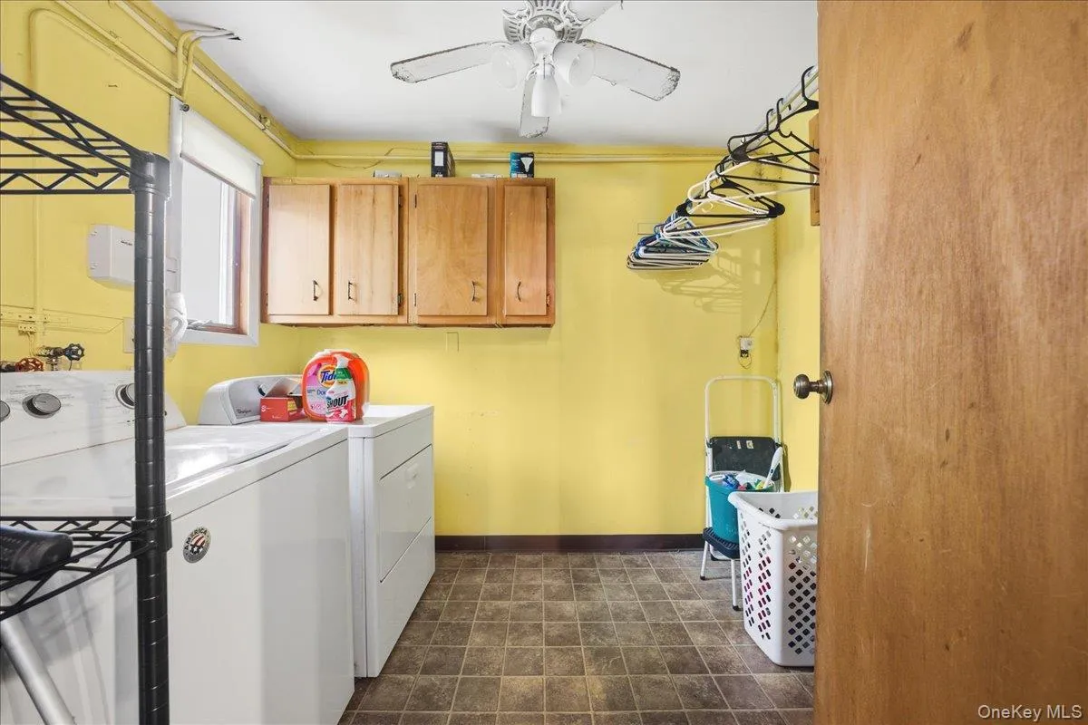 17 Wilson Lane, Oyster Bay, NY, 3 Bedrooms Bedrooms, 7 Rooms Rooms,1 BathroomBathrooms,Residential Sale,For Rent,Wilson,0,953751 17 Wilson Lane, Oyster Bay, NY, 3 Bedrooms Bedrooms, 7 Rooms Rooms,1 BathroomBathrooms,Residential Sale,For Rent,Wilson,0,953751
