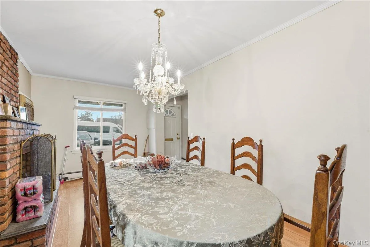 17 Wilson Lane, Oyster Bay, NY, 3 Bedrooms Bedrooms, 7 Rooms Rooms,1 BathroomBathrooms,Residential Sale,For Rent,Wilson,0,953751 17 Wilson Lane, Oyster Bay, NY, 3 Bedrooms Bedrooms, 7 Rooms Rooms,1 BathroomBathrooms,Residential Sale,For Rent,Wilson,0,953751