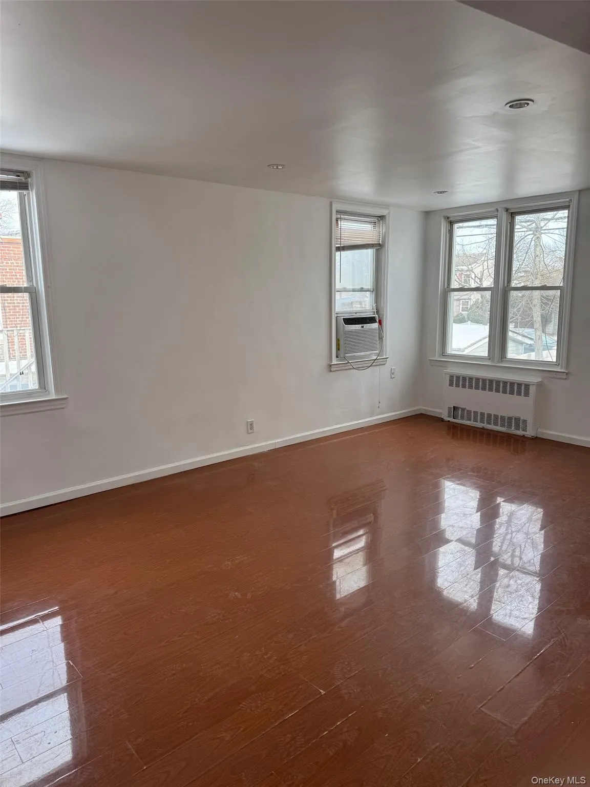 8762 Little Neck Parkway, New York, NY, 3 Bedrooms Bedrooms, 7 Rooms Rooms,1 BathroomBathrooms,Residential Lease,Idx,Little Neck,0,953766 8762 Little Neck Parkway, New York, NY, 3 Bedrooms Bedrooms, 7 Rooms Rooms,1 BathroomBathrooms,Residential Lease,Idx,Little Neck,0,953766