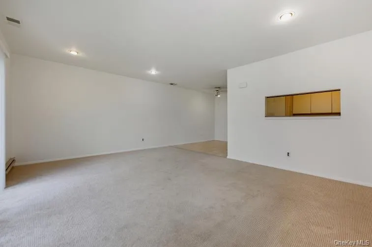 100 Daly Boulevard, Hempstead, NY, 1 Bedroom Bedrooms, 4 Rooms Rooms,1 BathroomBathrooms,Residential Lease,For Rent,Daly,0,953778 100 Daly Boulevard, Hempstead, NY, 1 Bedroom Bedrooms, 4 Rooms Rooms,1 BathroomBathrooms,Residential Lease,For Rent,Daly,0,953778