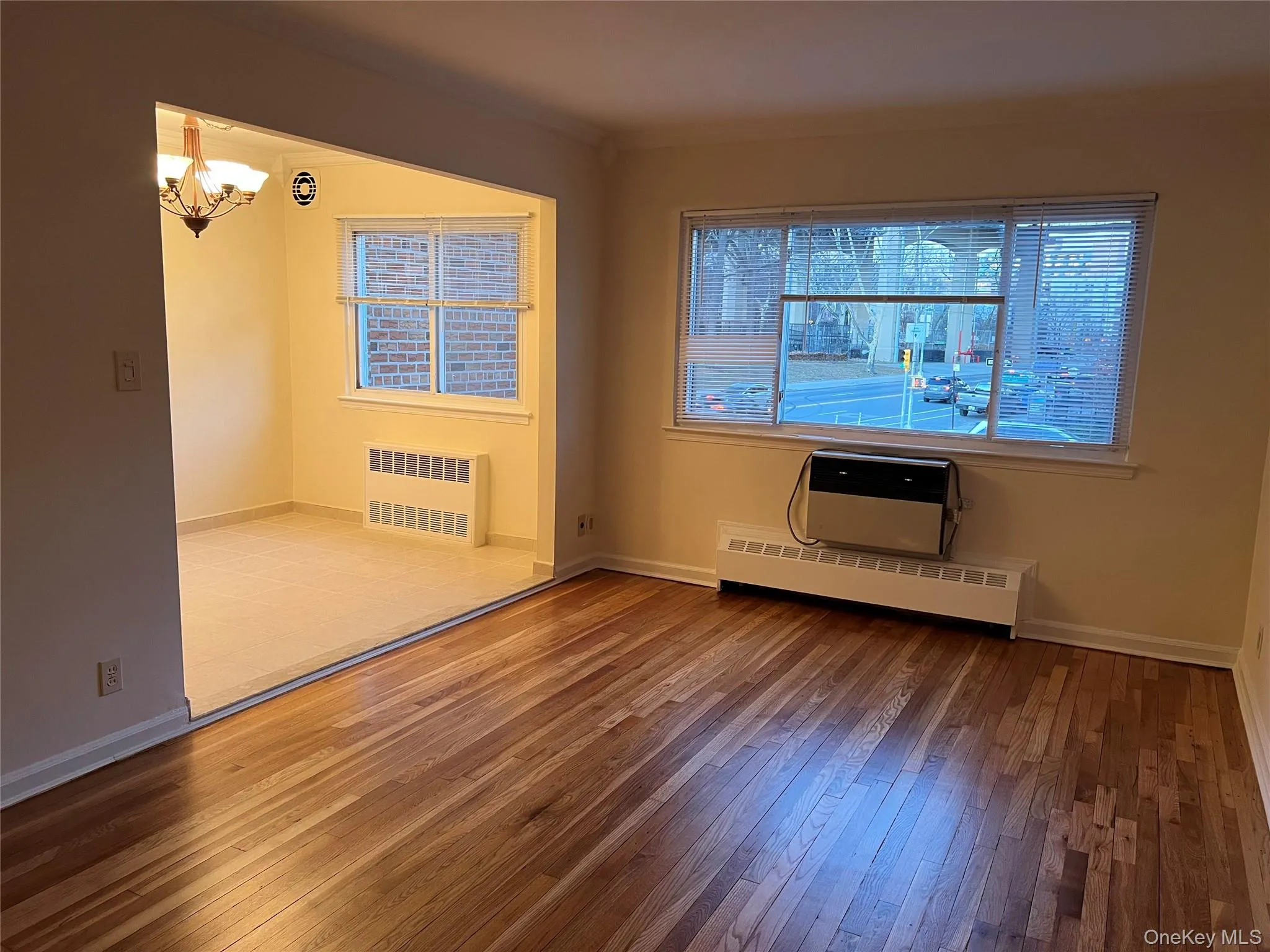 21-04 Hoyt Avenue, New York, NY, 2 Bedrooms Bedrooms, 5 Rooms Rooms,1 BathroomBathrooms,Residential Lease,Idx,Hoyt,0,953779 21-04 Hoyt Avenue, New York, NY, 2 Bedrooms Bedrooms, 5 Rooms Rooms,1 BathroomBathrooms,Residential Lease,Idx,Hoyt,0,953779