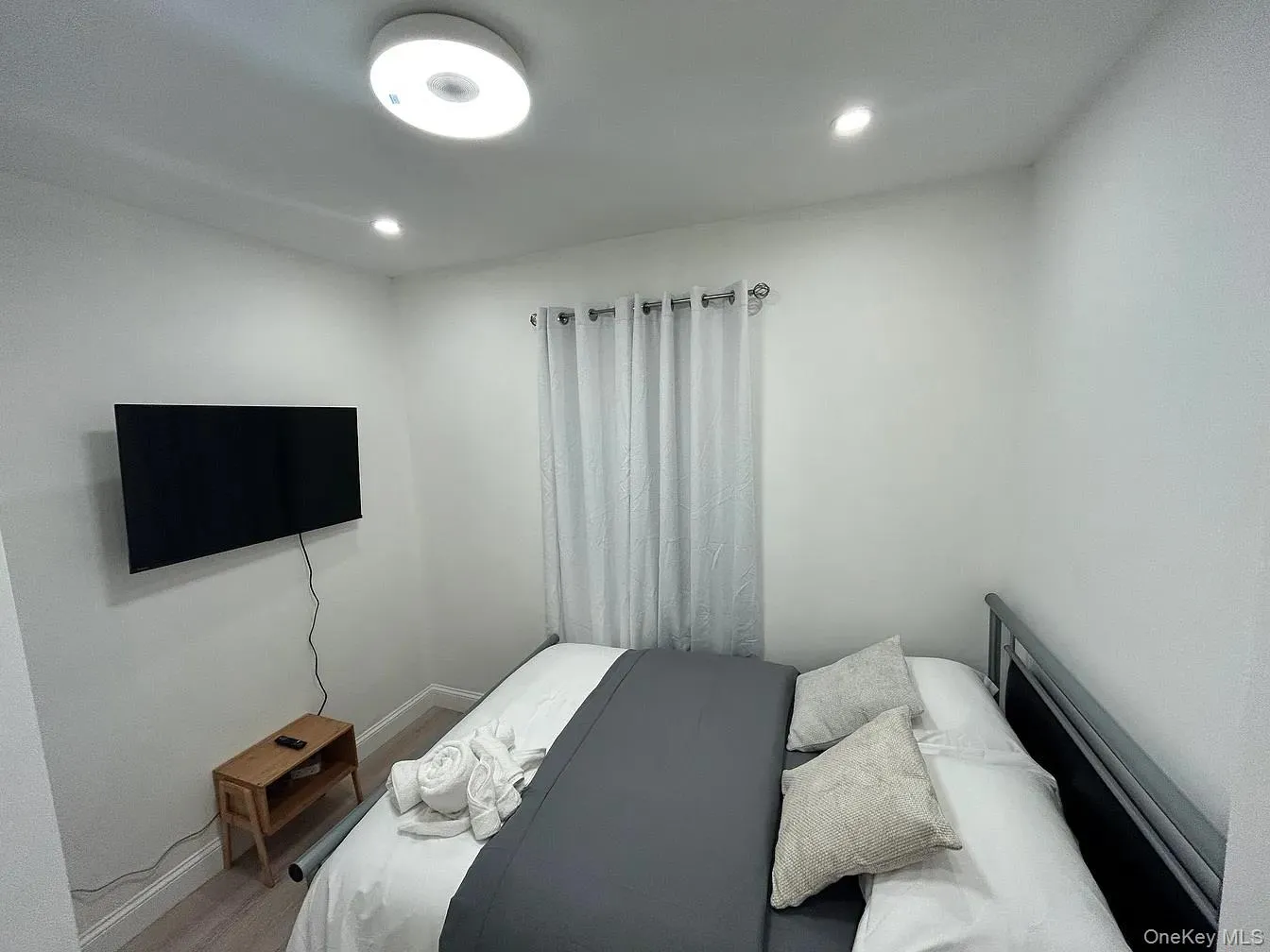 85-26 167th Street, New York, NY, 3 Bedrooms Bedrooms, 7 Rooms Rooms,2 BathroomsBathrooms,Residential Lease,Idx,167th,0,953813 85-26 167th Street, New York, NY, 3 Bedrooms Bedrooms, 7 Rooms Rooms,2 BathroomsBathrooms,Residential Lease,Idx,167th,0,953813