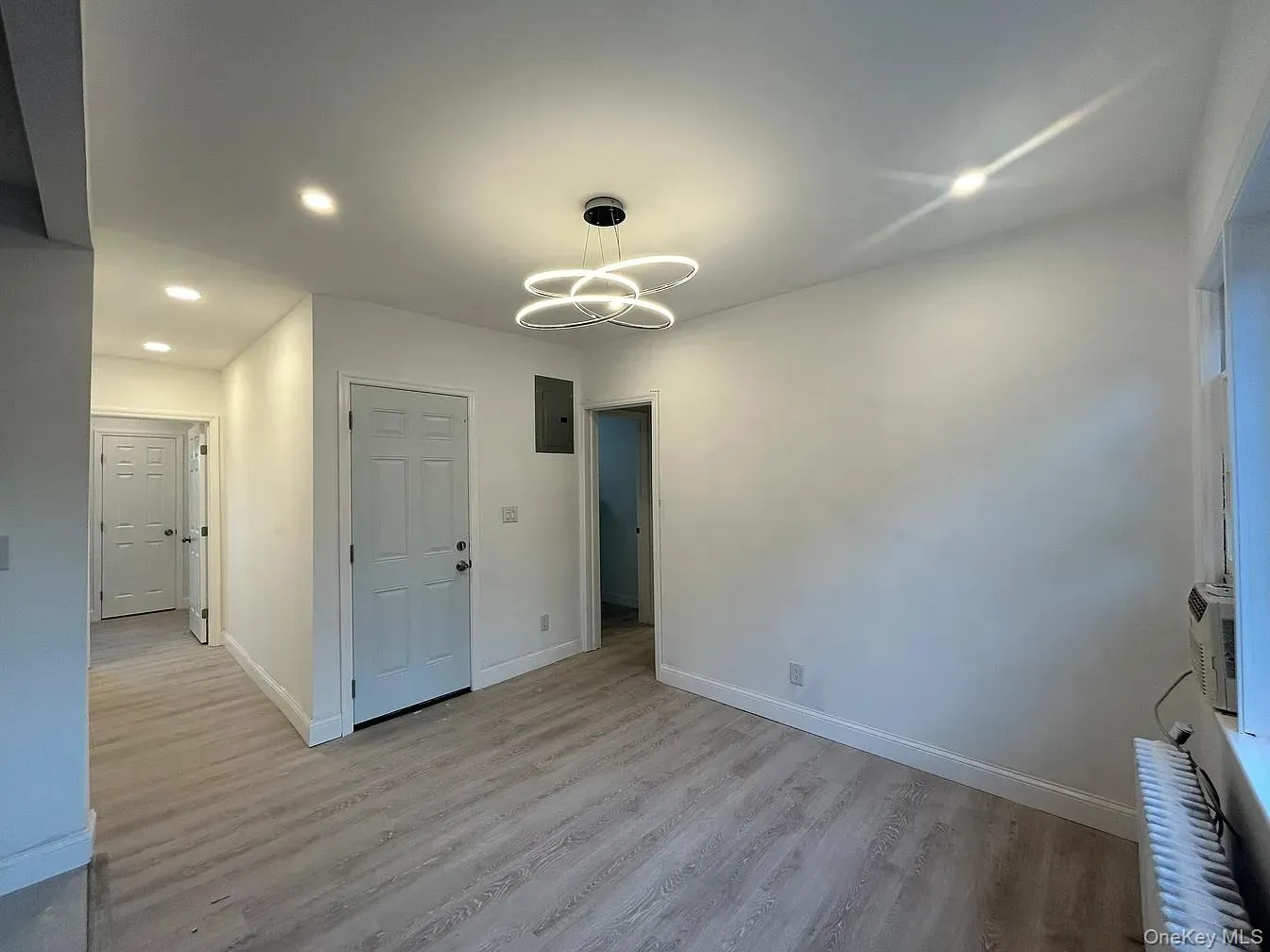 85-26 167th Street, New York, NY, 3 Bedrooms Bedrooms, 7 Rooms Rooms,2 BathroomsBathrooms,Residential Lease,Idx,167th,0,953813 85-26 167th Street, New York, NY, 3 Bedrooms Bedrooms, 7 Rooms Rooms,2 BathroomsBathrooms,Residential Lease,Idx,167th,0,953813