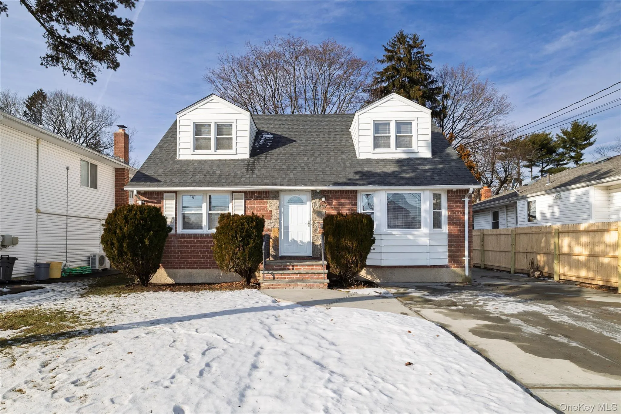 Front with double width driveway Front with double width driveway