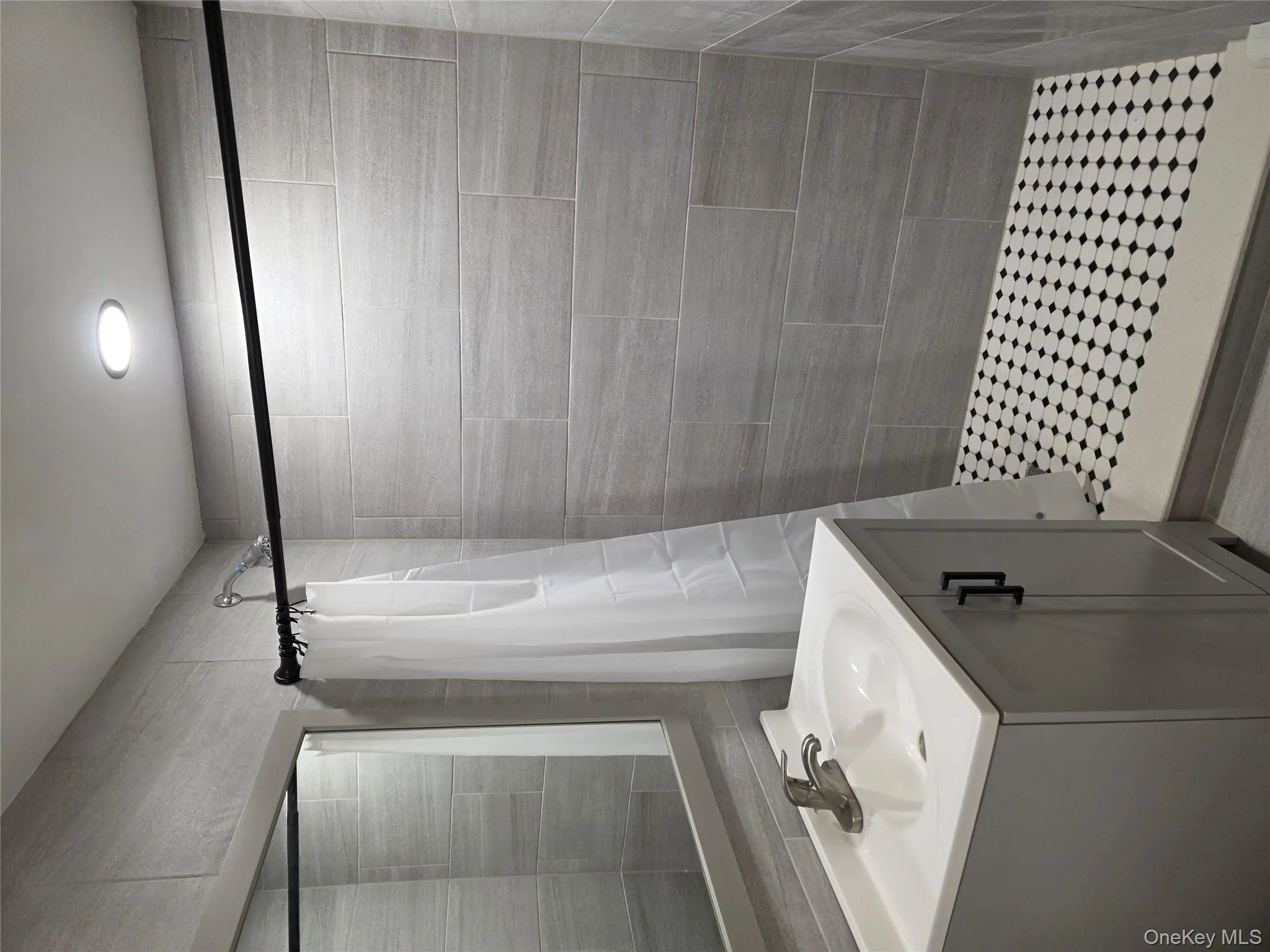 8 Holly Court, Babylon, NY, 2 Bedrooms Bedrooms, 6 Rooms Rooms,1 BathroomBathrooms,Residential Lease,Idx,Holly,0,953860 8 Holly Court, Babylon, NY, 2 Bedrooms Bedrooms, 6 Rooms Rooms,1 BathroomBathrooms,Residential Lease,Idx,Holly,0,953860