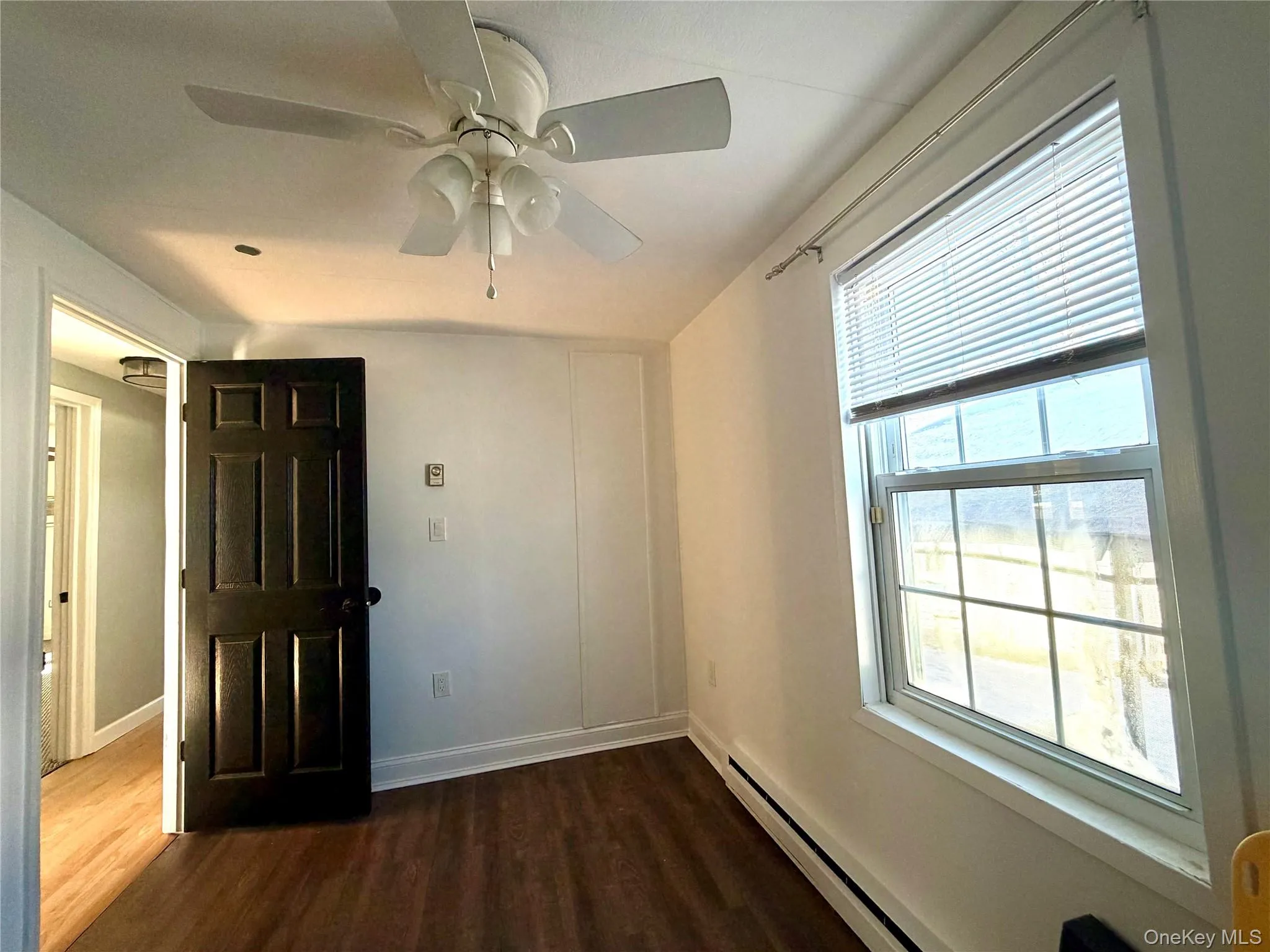 101 Rosevale Avenue, Islip, NY, 3 Bedrooms Bedrooms, 6 Rooms Rooms,1 BathroomBathrooms,Residential,For Rent,Rosevale,0,953869 101 Rosevale Avenue, Islip, NY, 3 Bedrooms Bedrooms, 6 Rooms Rooms,1 BathroomBathrooms,Residential,For Rent,Rosevale,0,953869