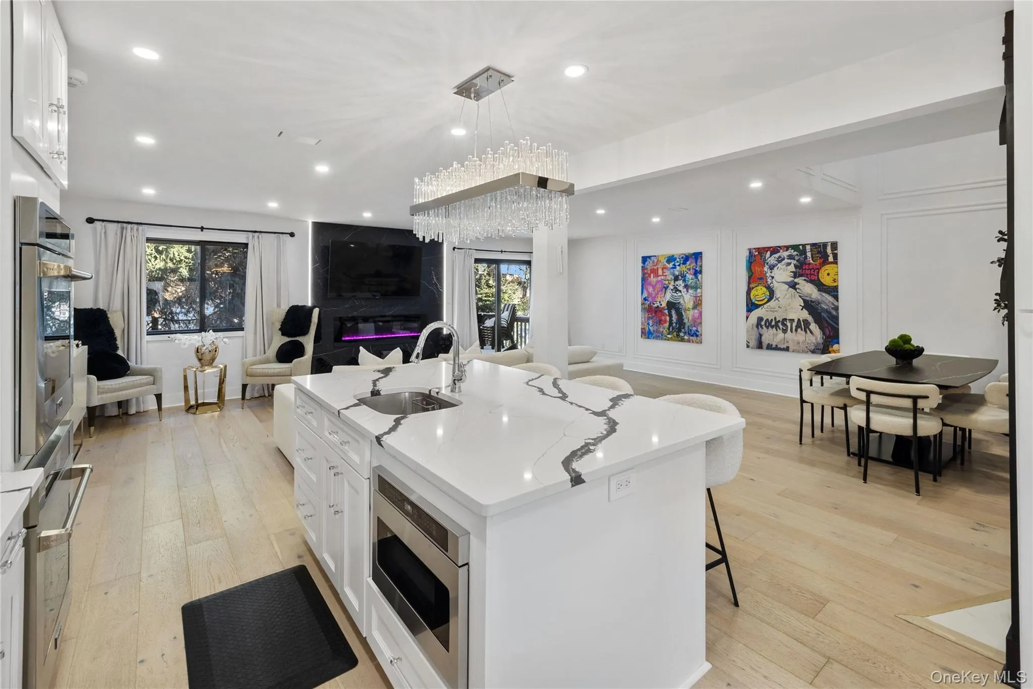 24 Chestnut Lane, Oyster Bay, NY, 3 Bedrooms Bedrooms, 7 Rooms Rooms,2 BathroomsBathrooms,Residential,For Rent,Chestnut,0,953870 24 Chestnut Lane, Oyster Bay, NY, 3 Bedrooms Bedrooms, 7 Rooms Rooms,2 BathroomsBathrooms,Residential,For Rent,Chestnut,0,953870
