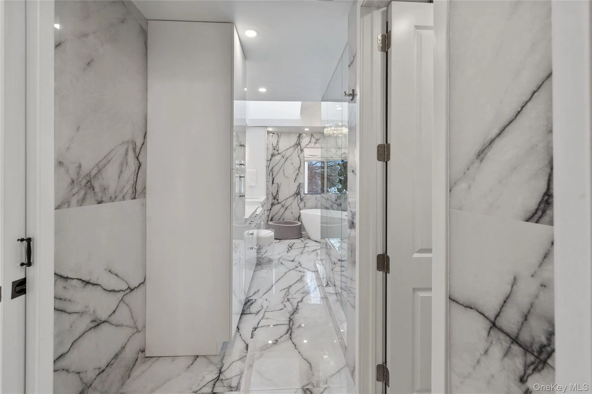 24 Chestnut Lane, Oyster Bay, NY, 3 Bedrooms Bedrooms, 7 Rooms Rooms,2 BathroomsBathrooms,Residential,For Rent,Chestnut,0,953870 24 Chestnut Lane, Oyster Bay, NY, 3 Bedrooms Bedrooms, 7 Rooms Rooms,2 BathroomsBathrooms,Residential,For Rent,Chestnut,0,953870