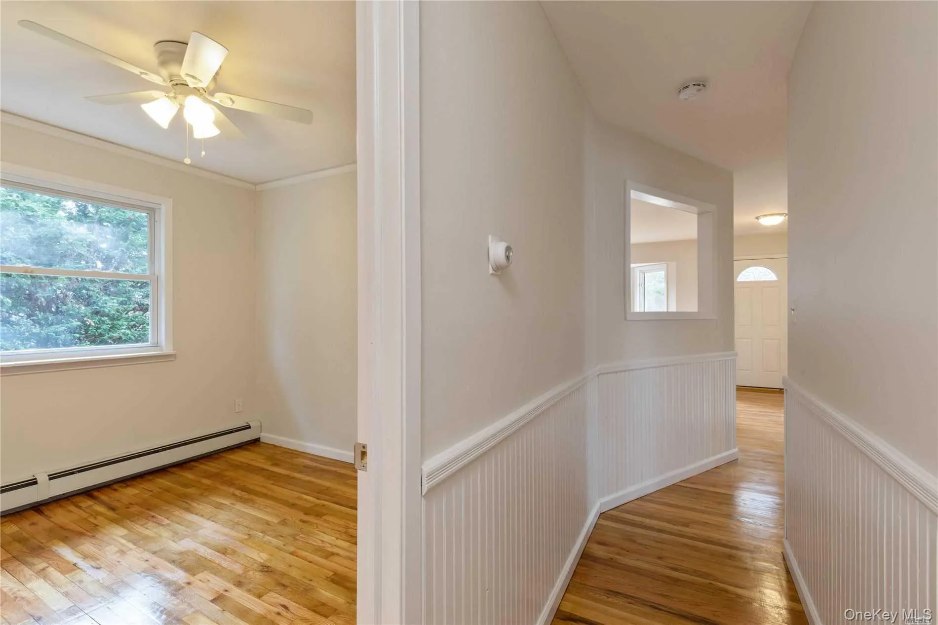 Photos were taken in 2020 before current tenants moved in. Photos were taken in 2020 before current tenants moved in.
