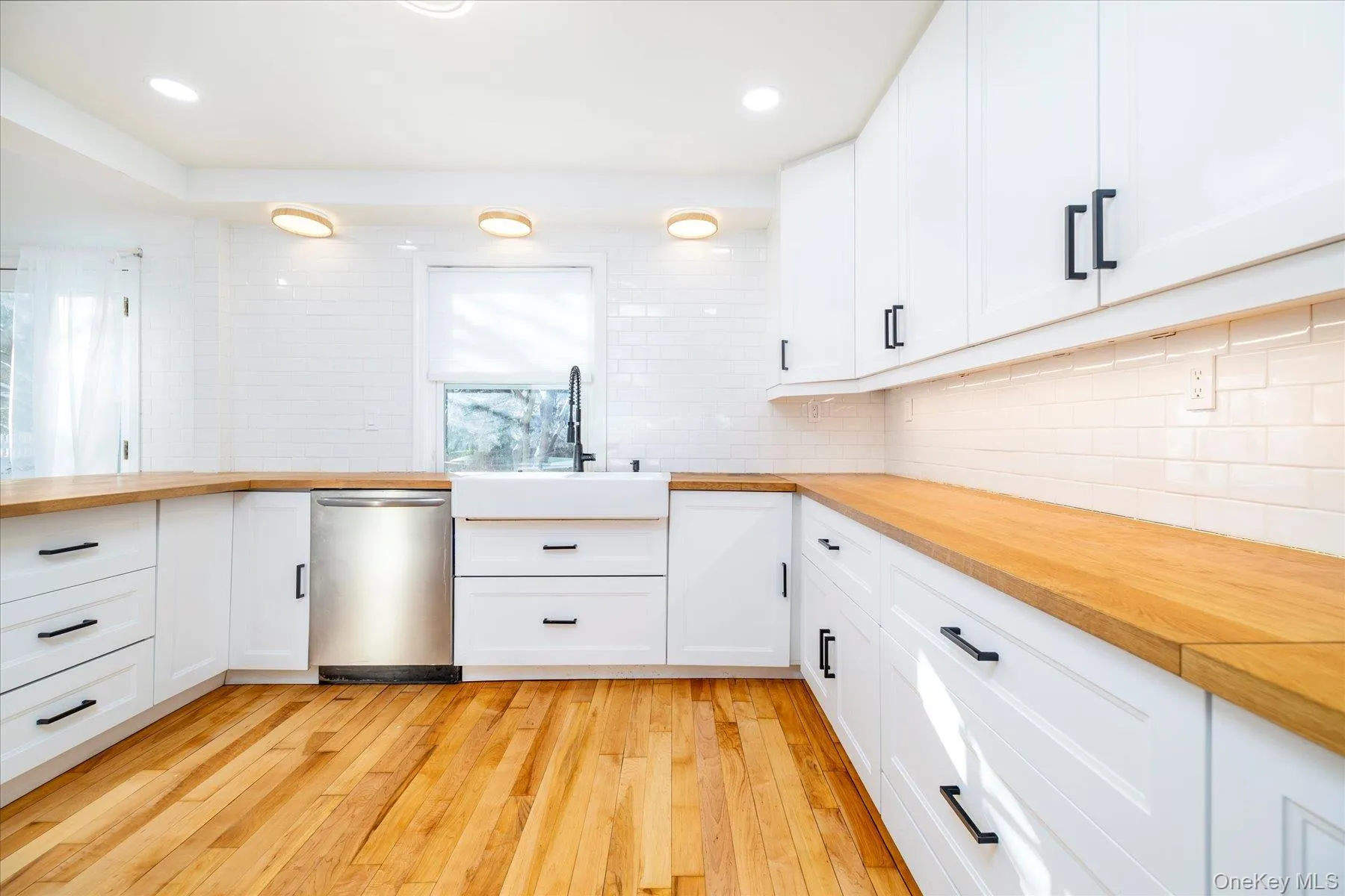 5 Prospect Street, Oyster Bay, NY, 4 Bedrooms Bedrooms, 10 Rooms Rooms,3 BathroomsBathrooms,Residential Lease,Idx,Prospect,0,953875 5 Prospect Street, Oyster Bay, NY, 4 Bedrooms Bedrooms, 10 Rooms Rooms,3 BathroomsBathrooms,Residential Lease,Idx,Prospect,0,953875