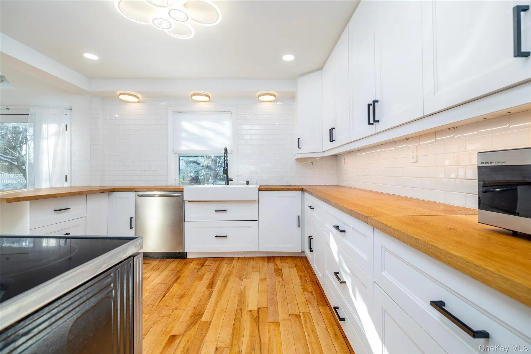 5 Prospect Street, Oyster Bay, NY, 4 Bedrooms Bedrooms, 10 Rooms Rooms,3 BathroomsBathrooms,Residential Lease,Idx,Prospect,0,953875 5 Prospect Street, Oyster Bay, NY, 4 Bedrooms Bedrooms, 10 Rooms Rooms,3 BathroomsBathrooms,Residential Lease,Idx,Prospect,0,953875