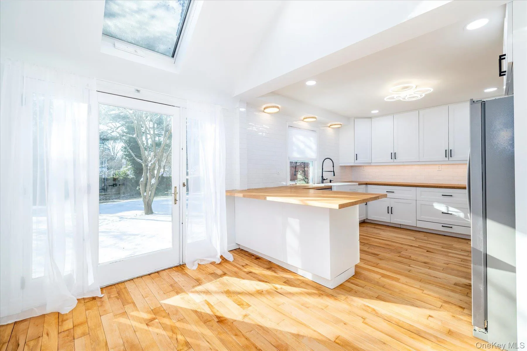 5 Prospect Street, Oyster Bay, NY, 4 Bedrooms Bedrooms, 10 Rooms Rooms,3 BathroomsBathrooms,Residential Lease,Idx,Prospect,0,953875 5 Prospect Street, Oyster Bay, NY, 4 Bedrooms Bedrooms, 10 Rooms Rooms,3 BathroomsBathrooms,Residential Lease,Idx,Prospect,0,953875