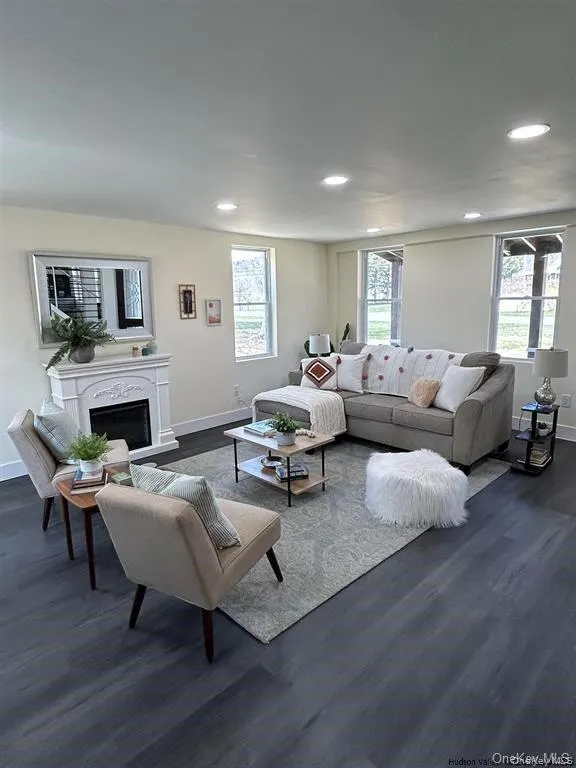 7065 Route 209, Wawarsing, NY, 4 Bedrooms Bedrooms, 8 Rooms Rooms,1 BathroomBathrooms,Residential,For Rent,Route 209,0,953878 7065 Route 209, Wawarsing, NY, 4 Bedrooms Bedrooms, 8 Rooms Rooms,1 BathroomBathrooms,Residential,For Rent,Route 209,0,953878