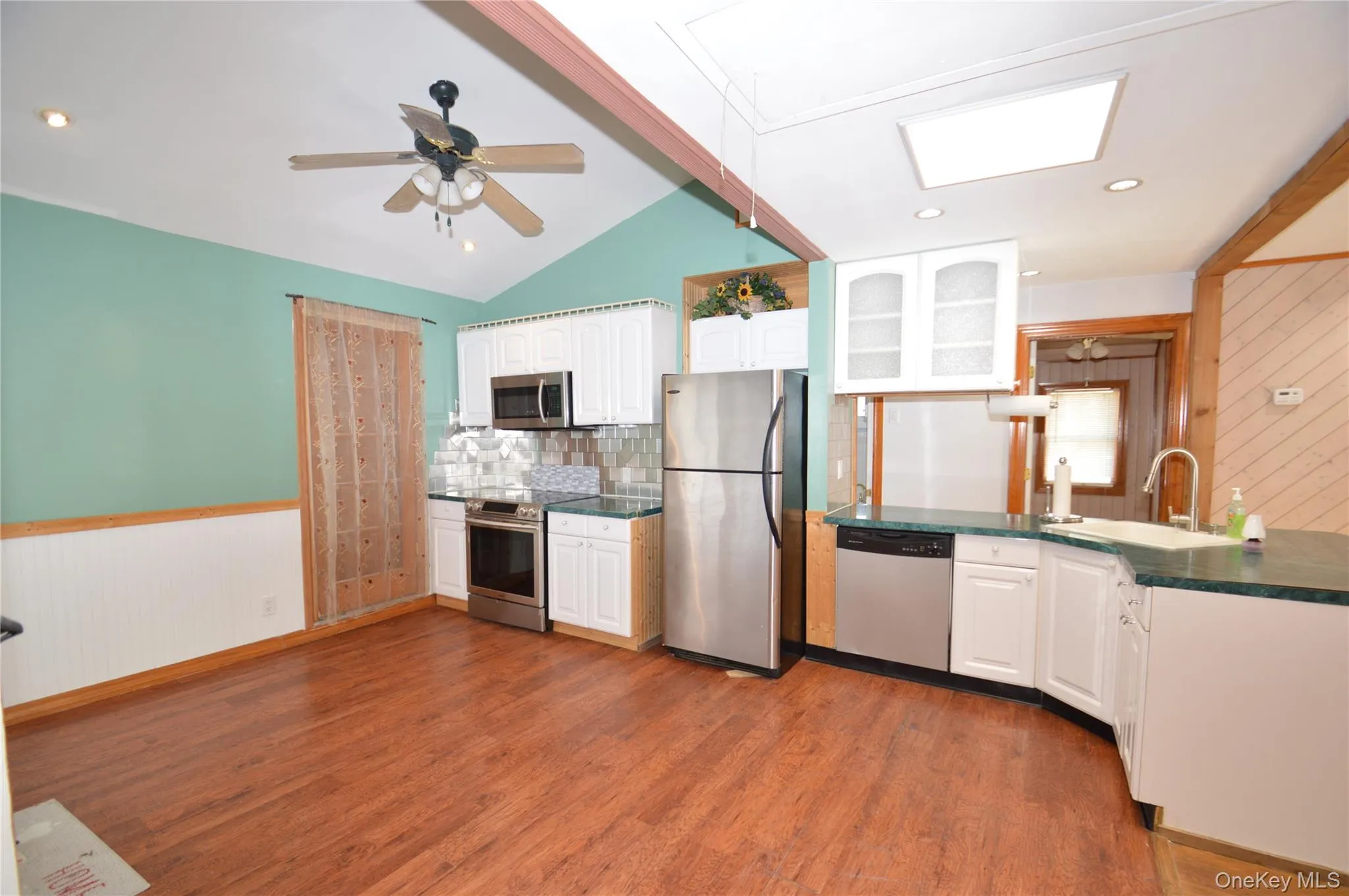 1300 P Street, Hempstead, NY, 3 Bedrooms Bedrooms, 5 Rooms Rooms,1 BathroomBathrooms,Residential,For Rent,P,0,953884 1300 P Street, Hempstead, NY, 3 Bedrooms Bedrooms, 5 Rooms Rooms,1 BathroomBathrooms,Residential,For Rent,P,0,953884
