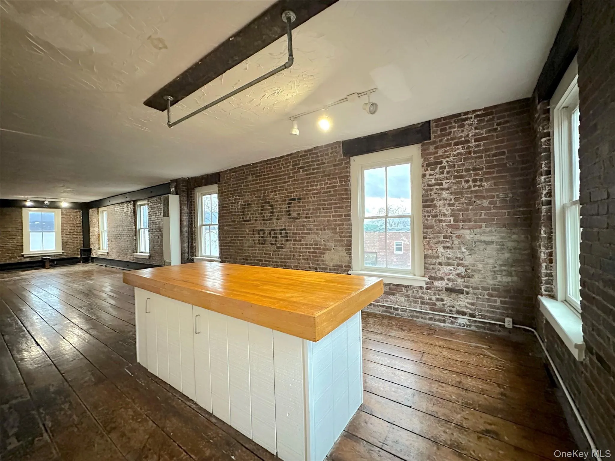 12 Front Street, Newburgh (city), NY, 1 Room Rooms,1 BathroomBathrooms,Residential Lease,Idx,Front,0,953941 12 Front Street, Newburgh (city), NY, 1 Room Rooms,1 BathroomBathrooms,Residential Lease,Idx,Front,0,953941