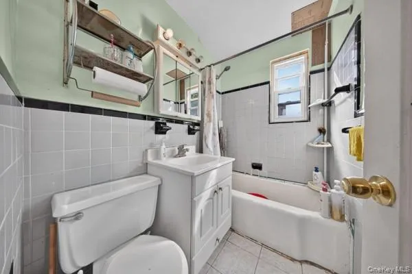 196-23 73rd Ave, New York, NY, 2 Bedrooms Bedrooms, 4 Rooms Rooms,1 BathroomBathrooms,Residential,For Rent,73rd Ave,0,953947 196-23 73rd Ave, New York, NY, 2 Bedrooms Bedrooms, 4 Rooms Rooms,1 BathroomBathrooms,Residential,For Rent,73rd Ave,0,953947
