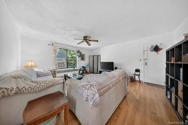 196-23 73rd Ave, New York, NY, 2 Bedrooms Bedrooms, 4 Rooms Rooms,1 BathroomBathrooms,Residential,For Rent,73rd Ave,0,953947 196-23 73rd Ave, New York, NY, 2 Bedrooms Bedrooms, 4 Rooms Rooms,1 BathroomBathrooms,Residential,For Rent,73rd Ave,0,953947