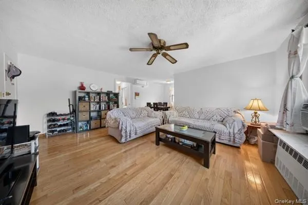196-23 73rd Ave, New York, NY, 2 Bedrooms Bedrooms, 4 Rooms Rooms,1 BathroomBathrooms,Residential,For Rent,73rd Ave,0,953947 196-23 73rd Ave, New York, NY, 2 Bedrooms Bedrooms, 4 Rooms Rooms,1 BathroomBathrooms,Residential,For Rent,73rd Ave,0,953947