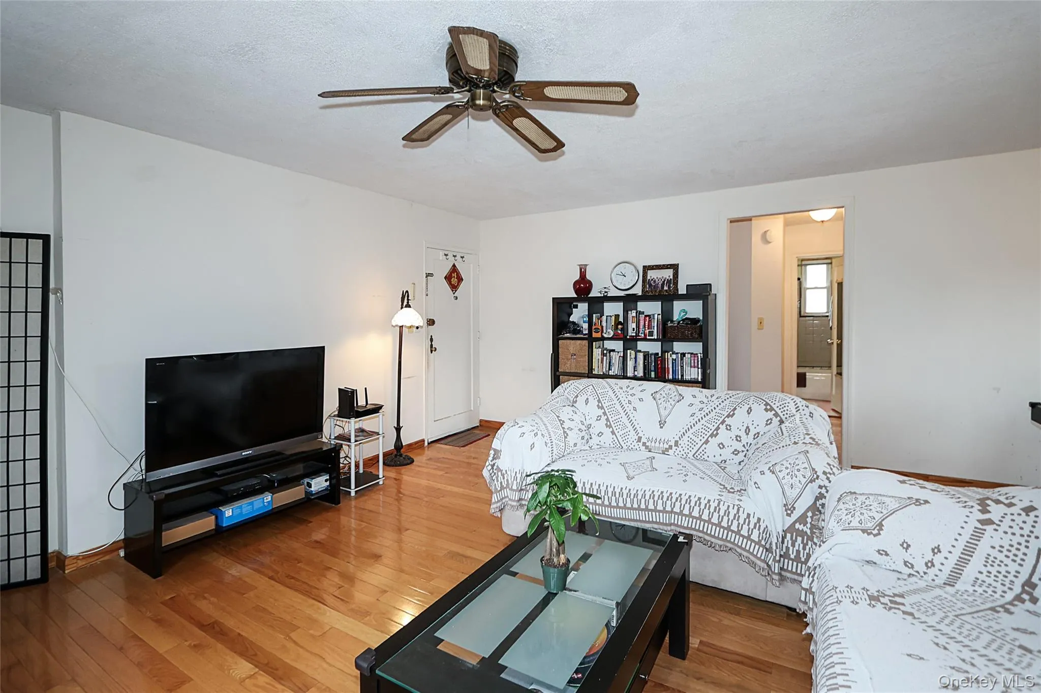 196-23 73rd Ave, New York, NY, 2 Bedrooms Bedrooms, 4 Rooms Rooms,1 BathroomBathrooms,Residential Sale,For Rent,73rd Ave,0,953947 196-23 73rd Ave, New York, NY, 2 Bedrooms Bedrooms, 4 Rooms Rooms,1 BathroomBathrooms,Residential Sale,For Rent,73rd Ave,0,953947