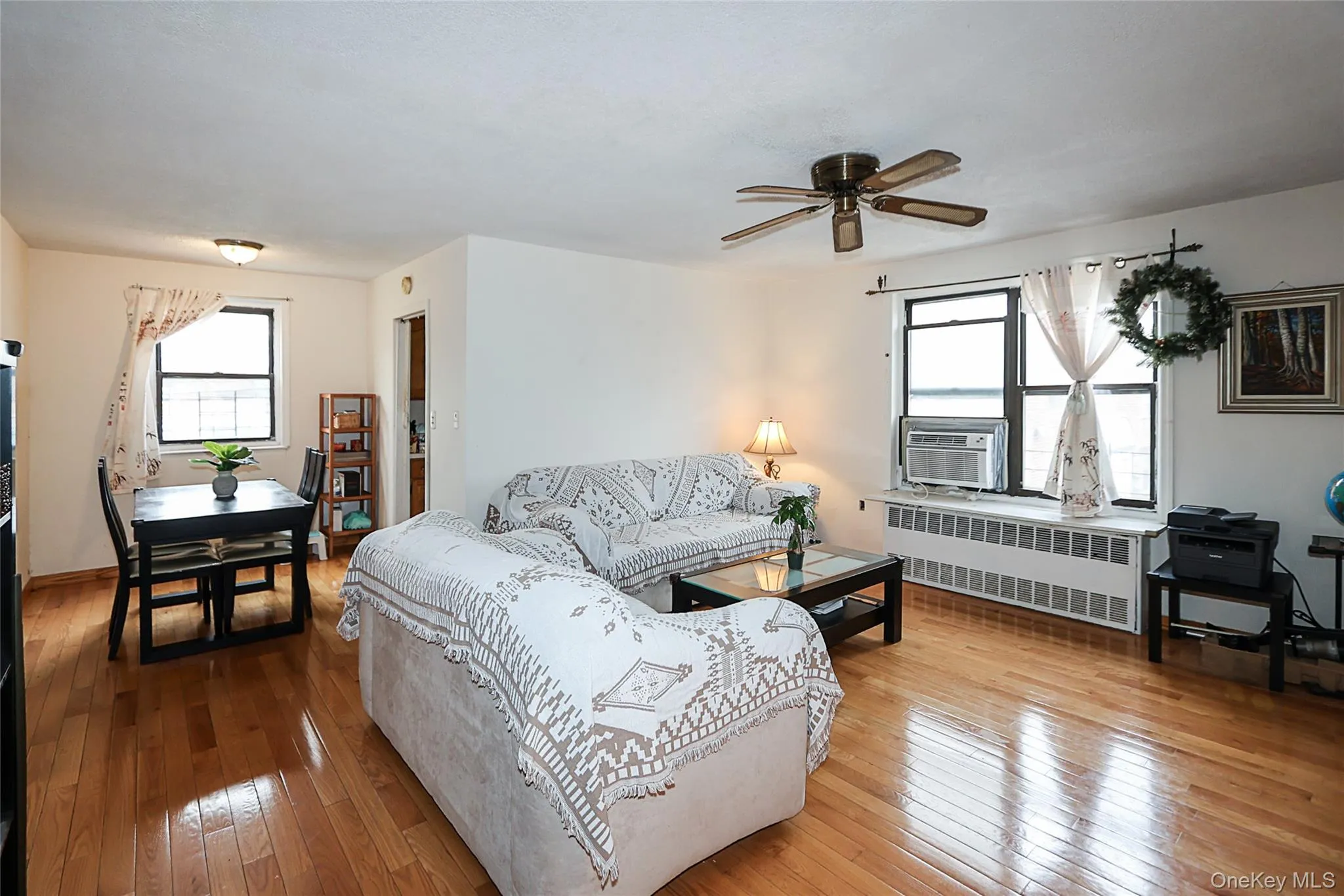 196-23 73rd Ave, New York, NY, 2 Bedrooms Bedrooms, 4 Rooms Rooms,1 BathroomBathrooms,Residential Sale,For Rent,73rd Ave,0,953947 196-23 73rd Ave, New York, NY, 2 Bedrooms Bedrooms, 4 Rooms Rooms,1 BathroomBathrooms,Residential Sale,For Rent,73rd Ave,0,953947